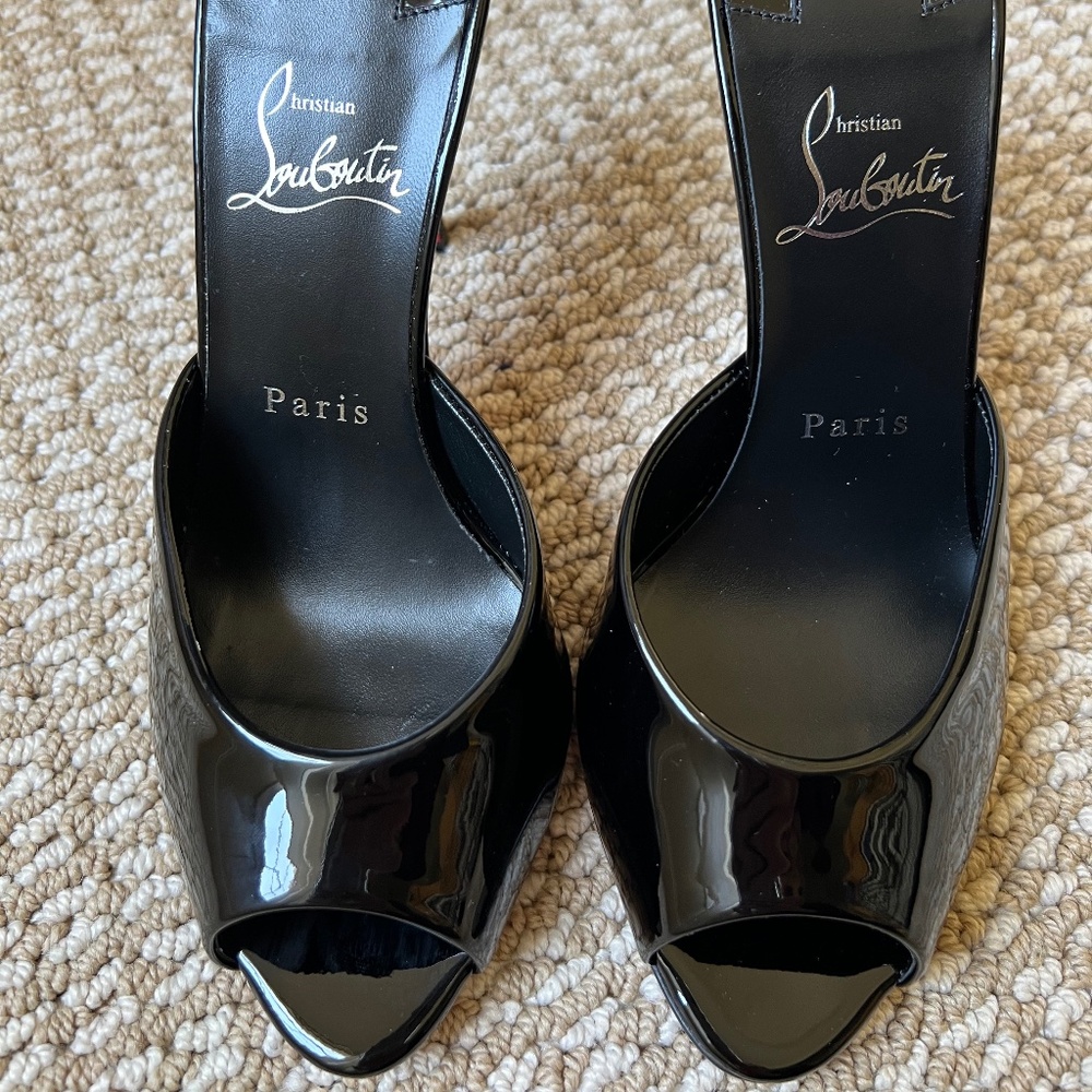 Christian Louboutin Me Dolly Sandal 100 Patent NWT